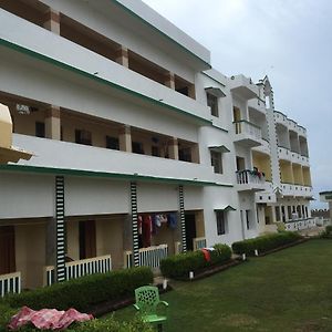 Hotel Krusti Resort